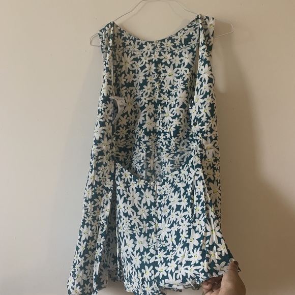 Romper shorts/dress - Picture 4 of 5